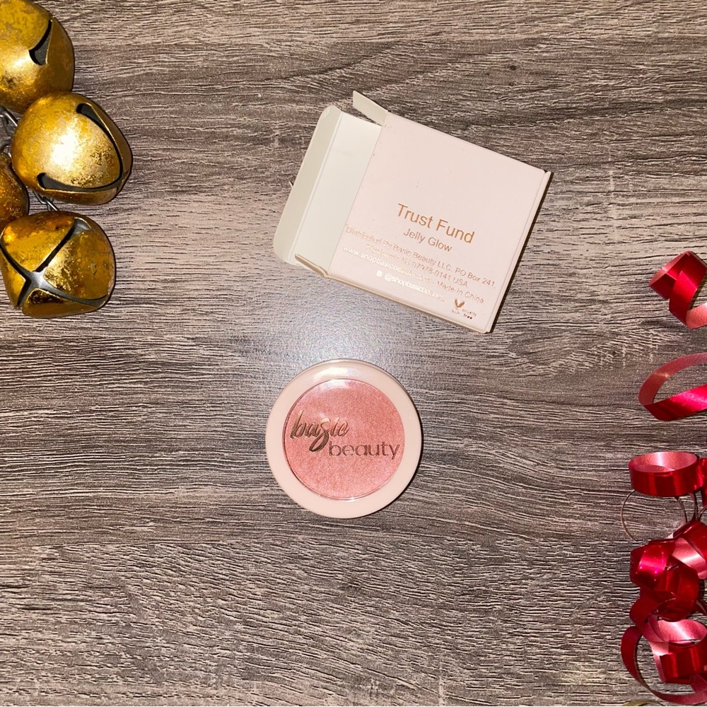 Basic Beauty Trust Fund Jelly Glow Highlighter